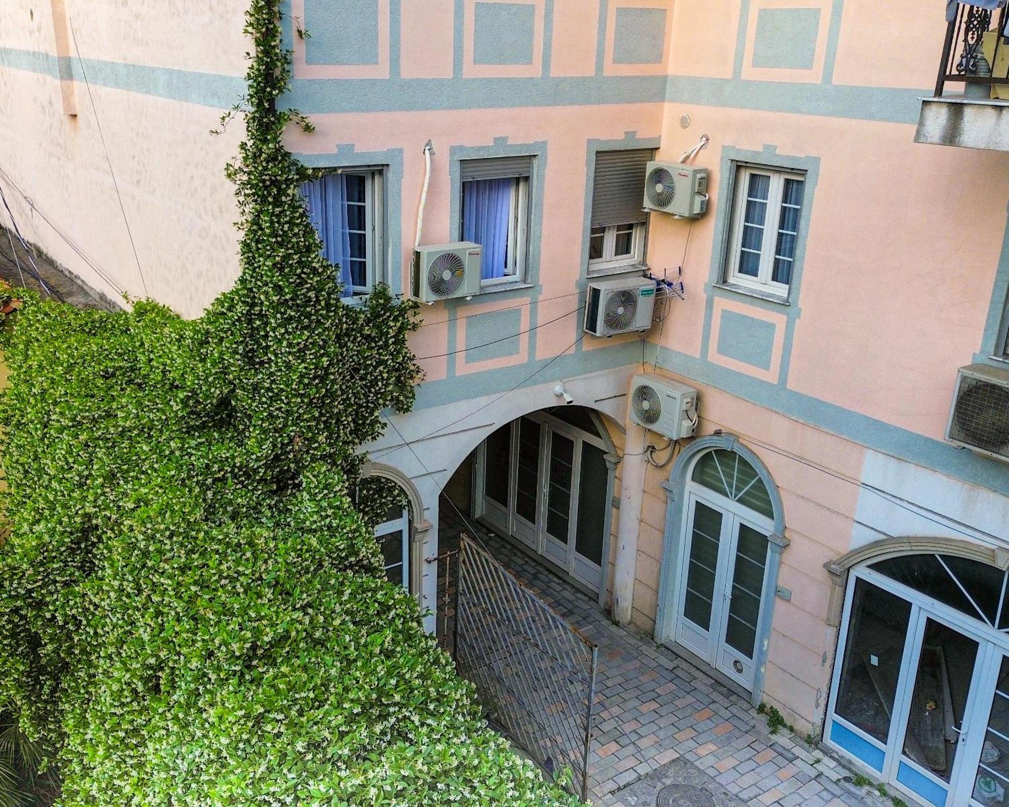 Marina Apartment - The Ocean Heart Of Shkodra Экстерьер фото